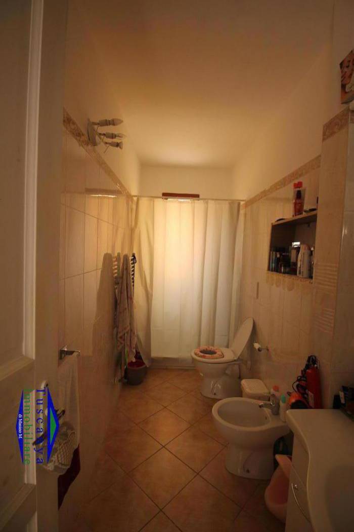 Immagine 9 di Appartamento in vendita  a Colle Di Val D'elsa