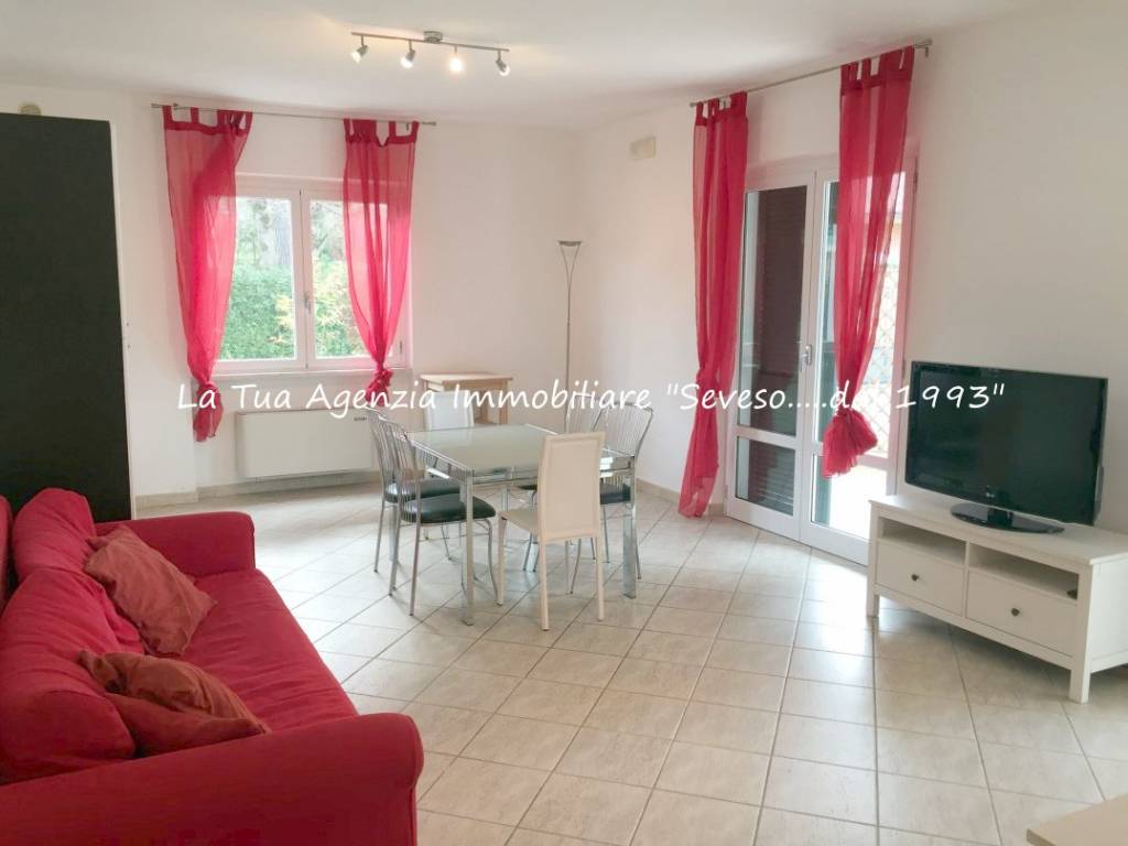 Immagine 4 di Casa quadrifamiliare in affitto  a Forte Dei Marmi