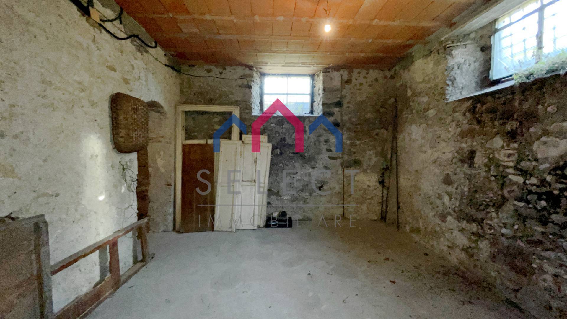 Immagine 52 di Villa in vendita  a Coreglia Antelminelli