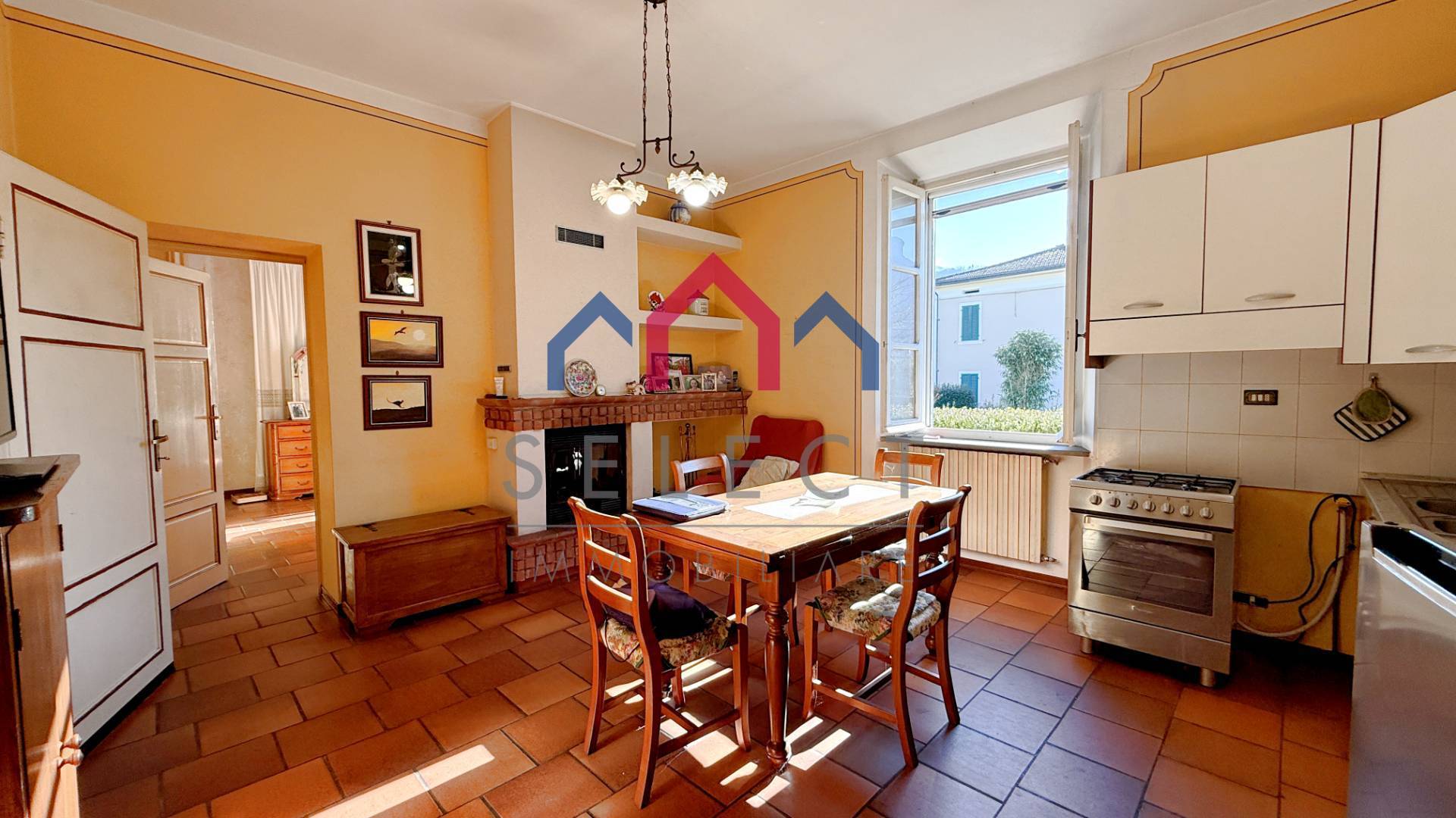 Immagine 19 di Villa in vendita  a Coreglia Antelminelli