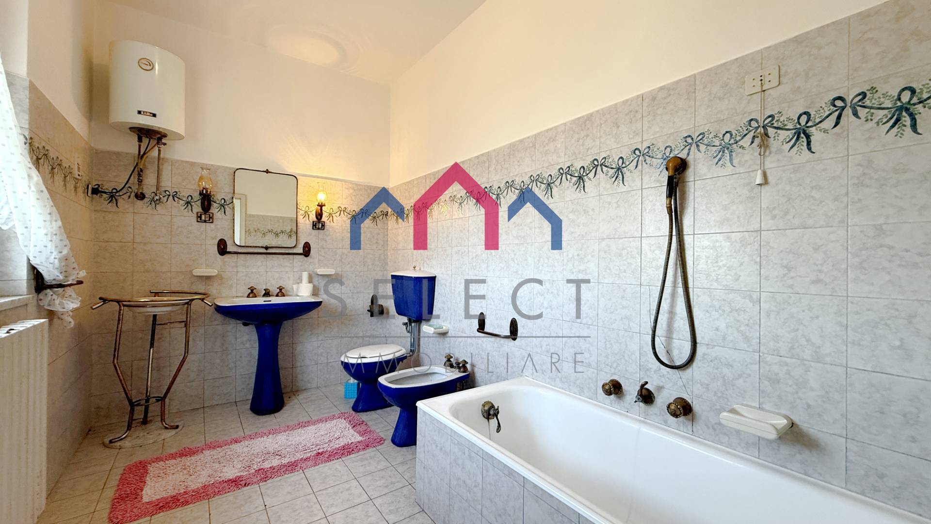 Immagine 34 di Villa in vendita  a Coreglia Antelminelli