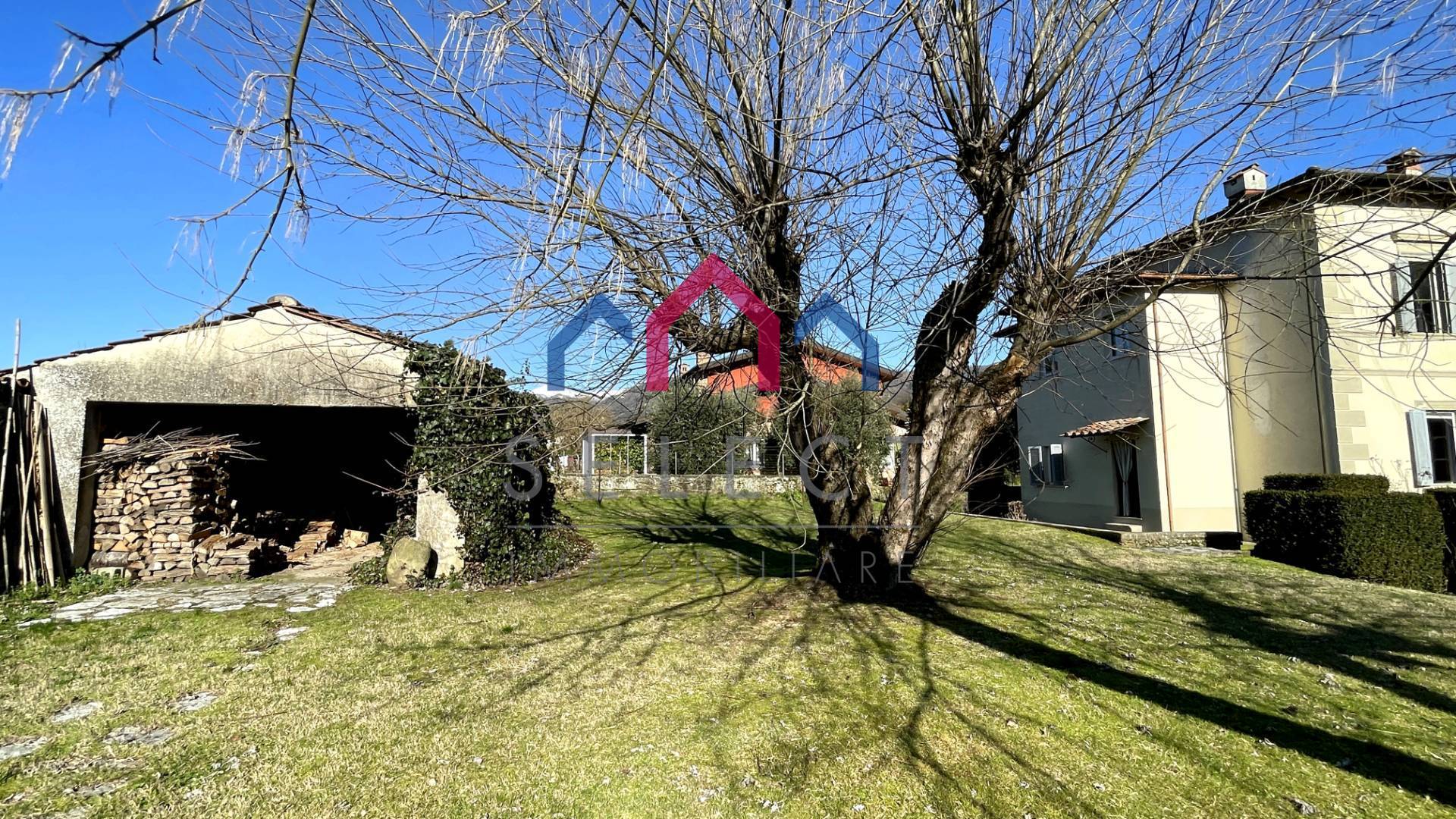 Immagine 72 di Villa in vendita  a Coreglia Antelminelli