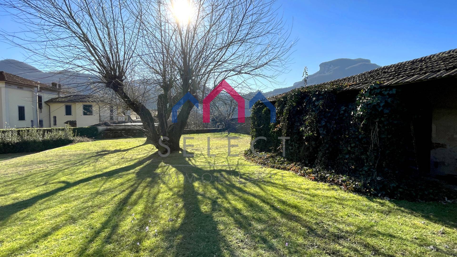 Immagine 73 di Villa in vendita  a Coreglia Antelminelli