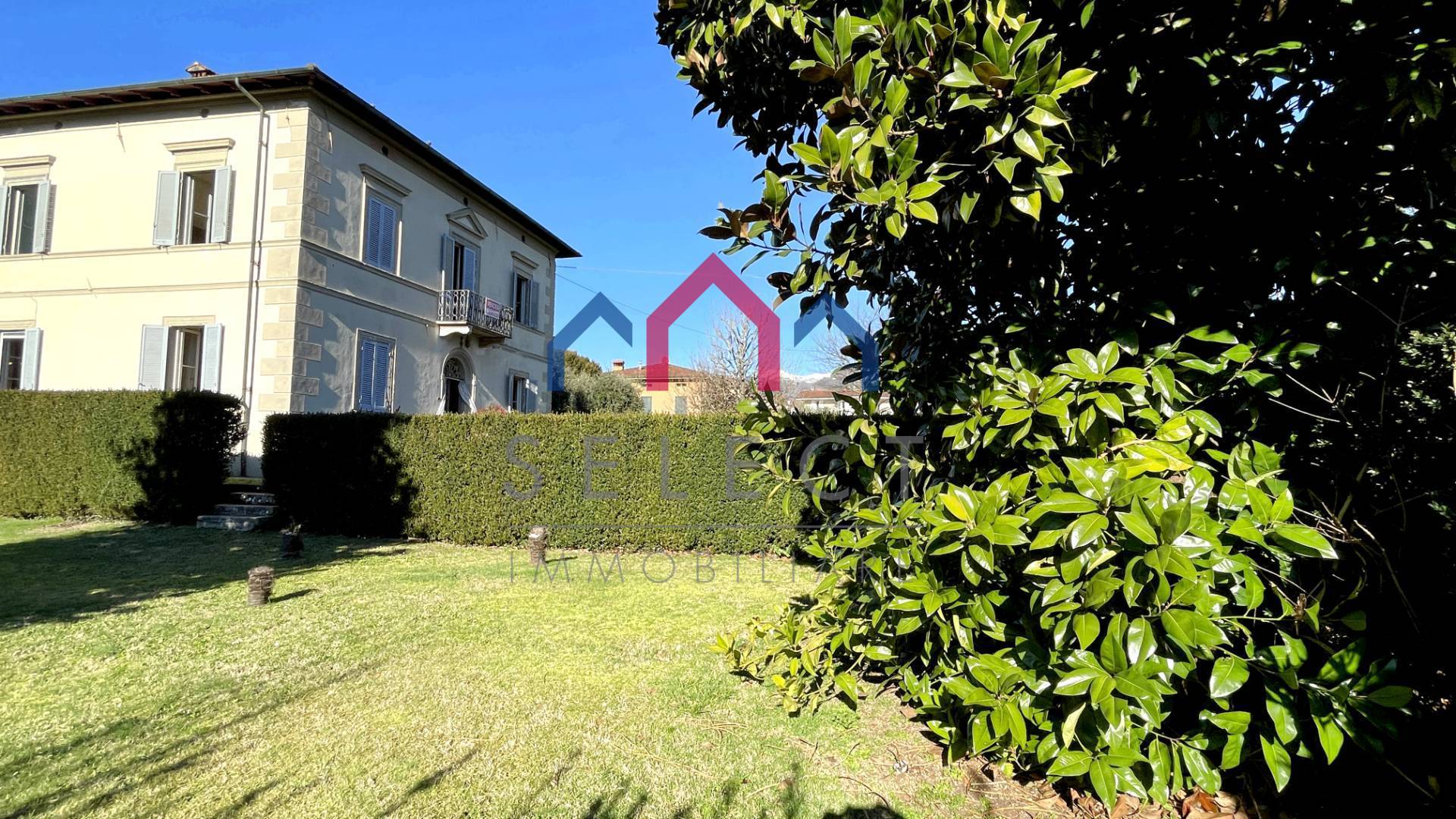 Immagine 8 di Villa in vendita  a Coreglia Antelminelli