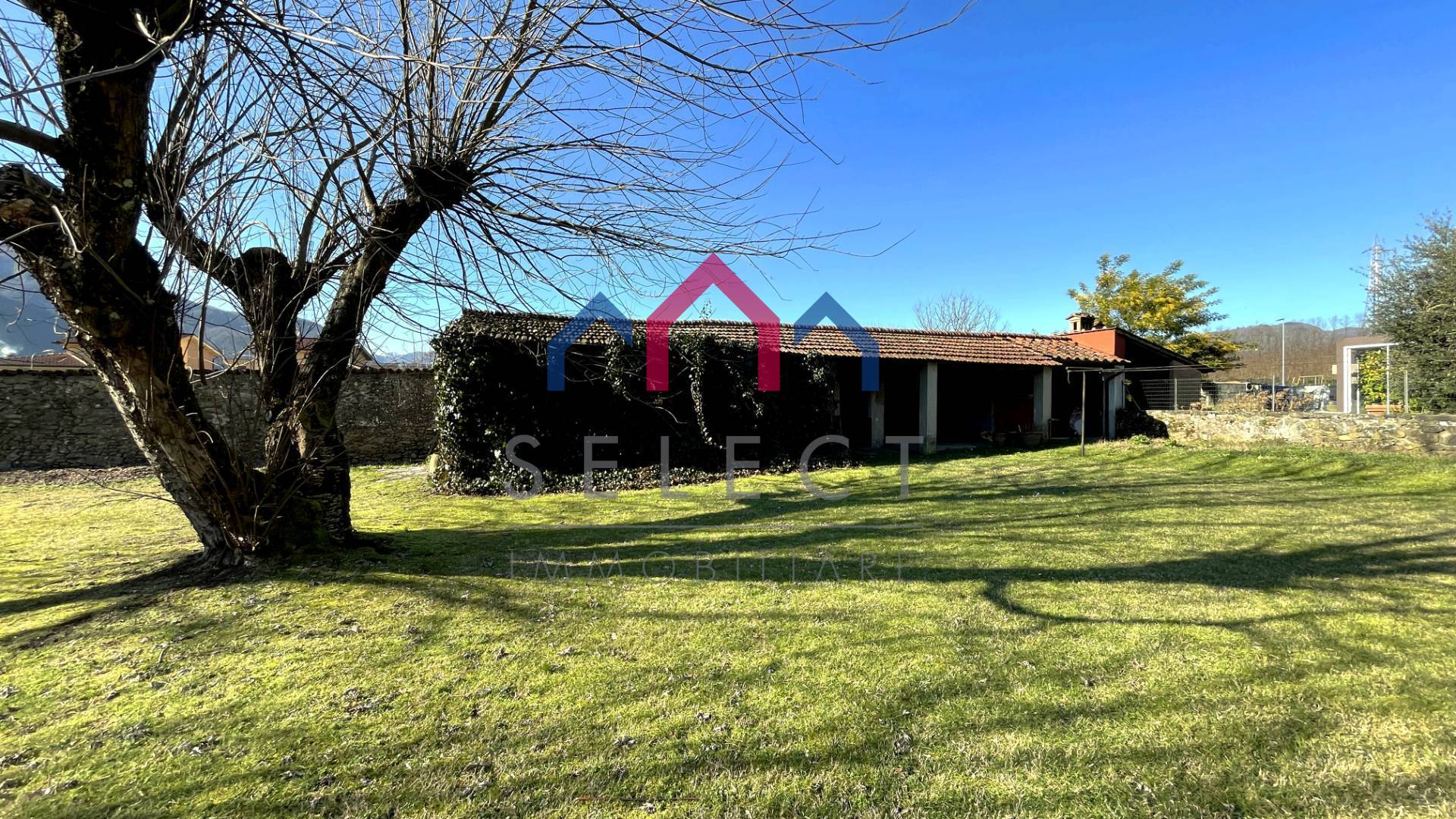 Immagine 70 di Villa in vendita  a Coreglia Antelminelli