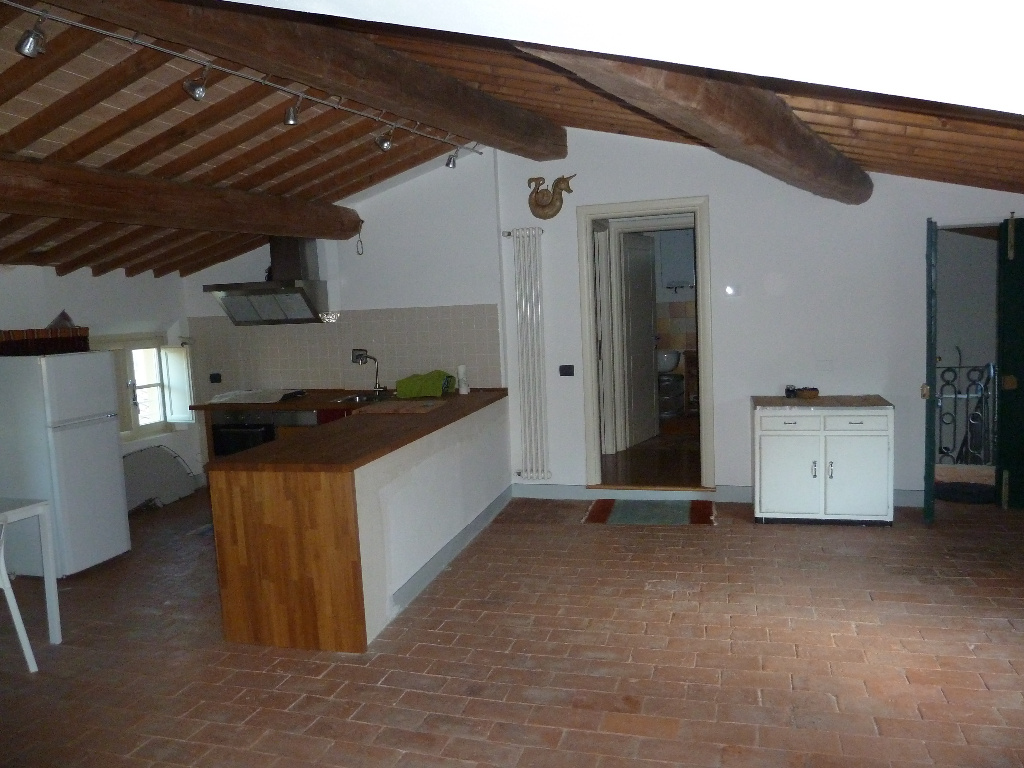 Immagine 8 di Mansarda in vendita  a Calci