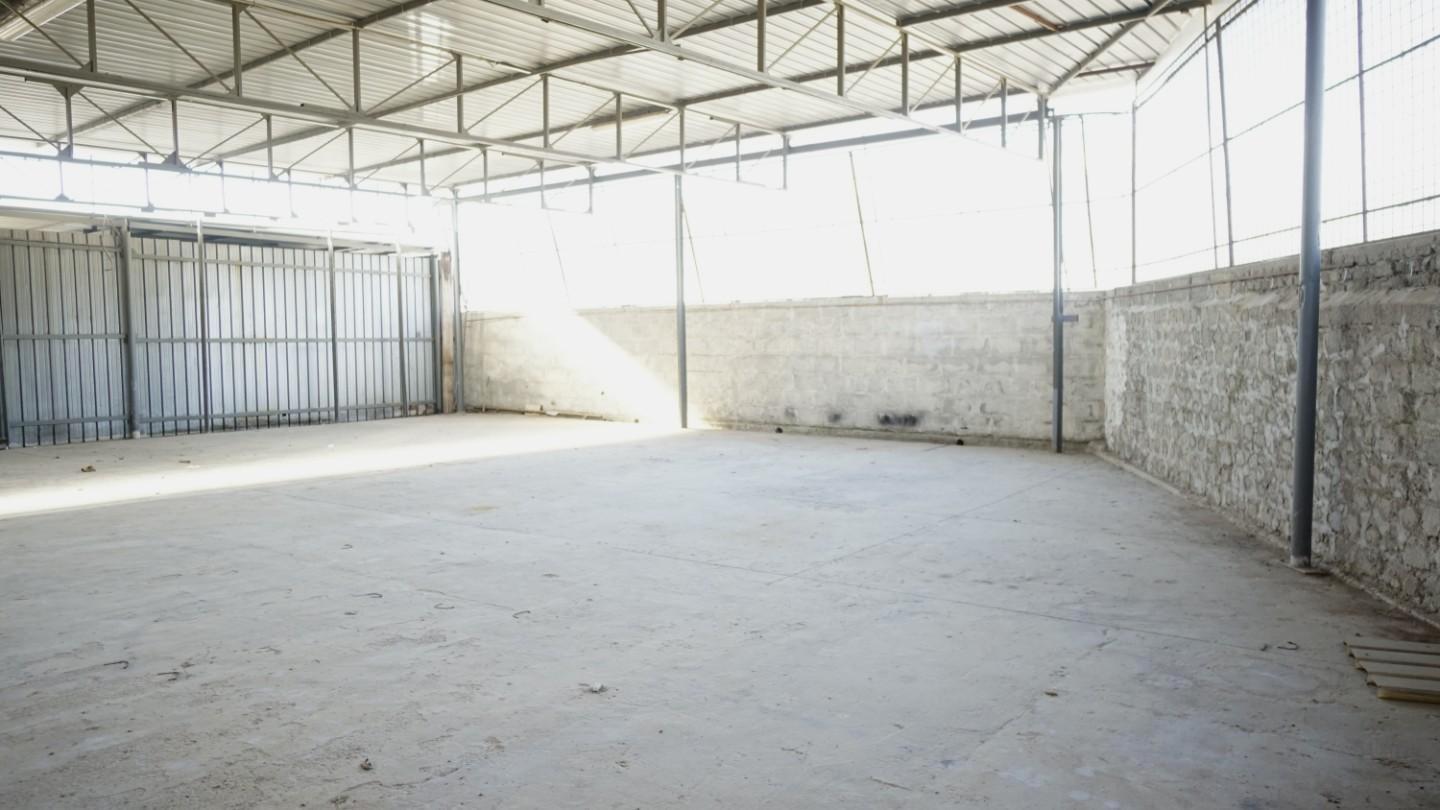 Immagine 1 di Magazzino in affitto  a San Giuliano Terme