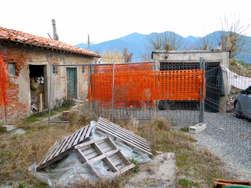 Immagine 15 di Rustico / casale in vendita  a San Giuliano Terme