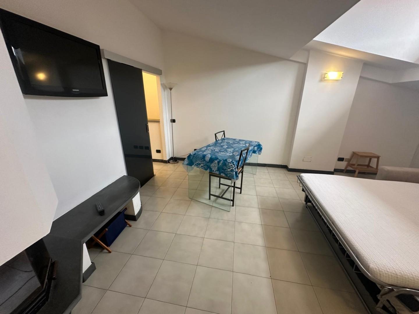 Immagine 10 di Appartamento in vendita  a Ameglia