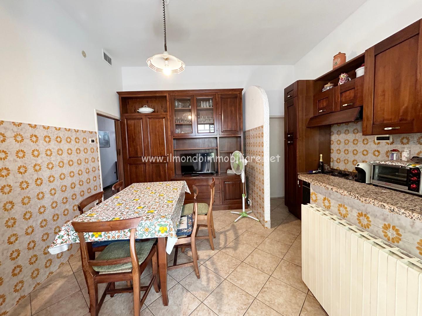 Immagine 3 di Appartamento in affitto  a Rosignano Marittimo