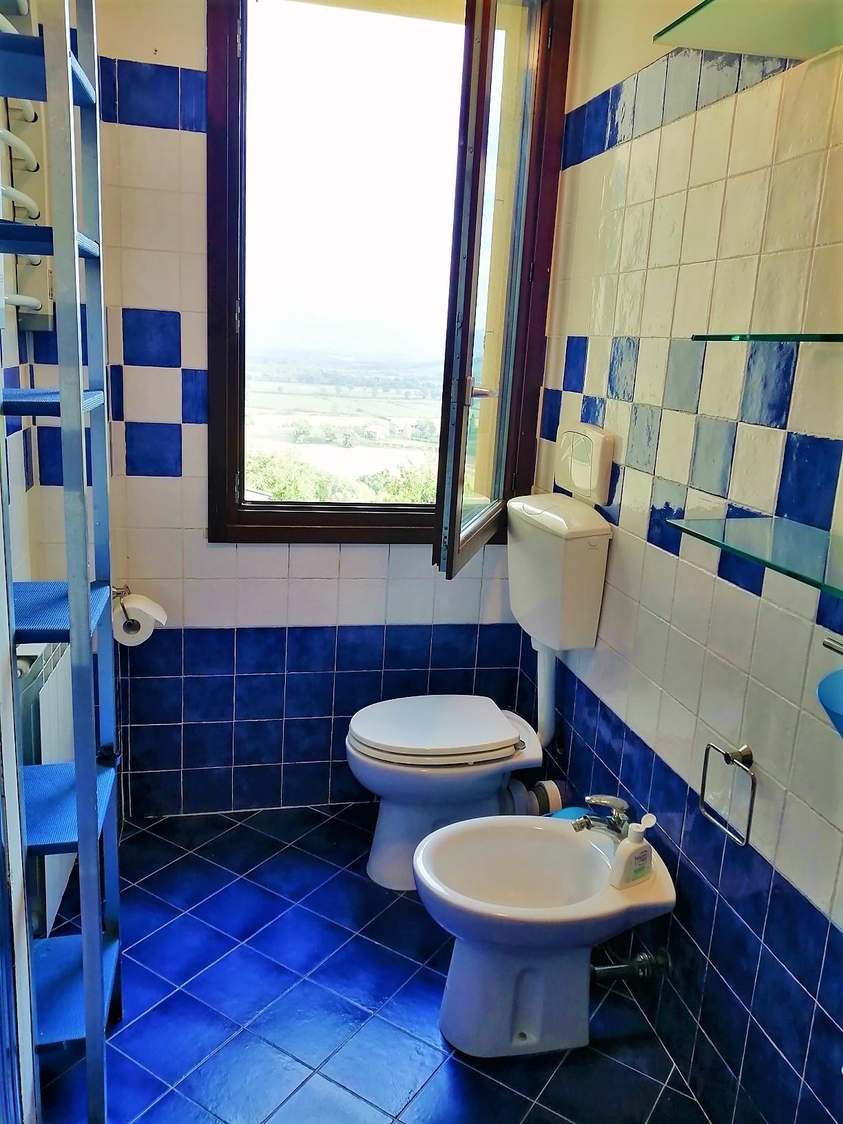 Immagine 12 di Appartamento in vendita  a Casole D'elsa