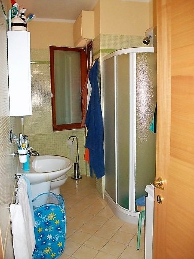 Immagine 5 di Appartamento in vendita  a Montignoso