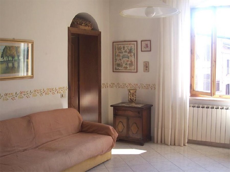 Immagine 8 di Appartamento in vendita  a Colle Di Val D'elsa