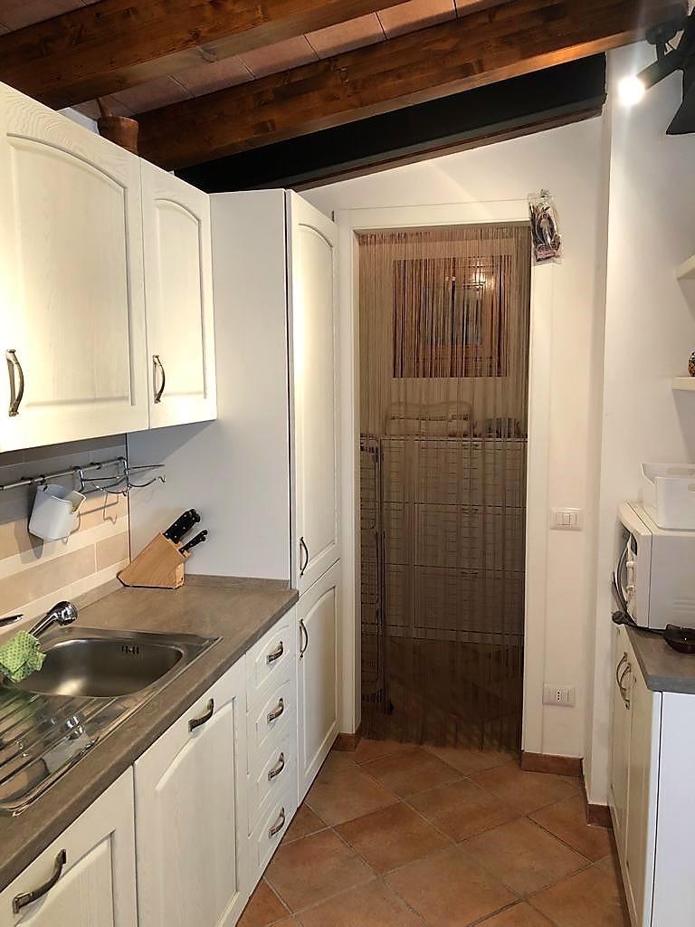 Immagine 19 di Casa semindipendente in vendita  a Montignoso