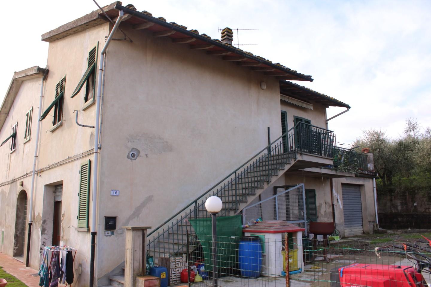 Immagine 4 di Casa indipendente in vendita  a Castelfiorentino