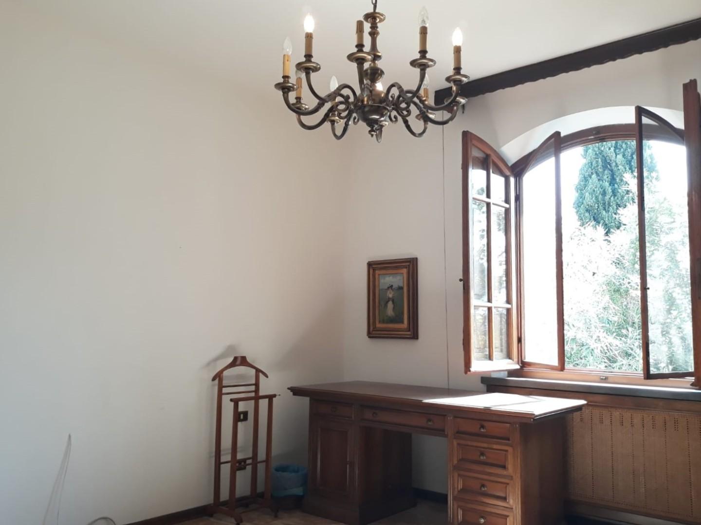 Immagine 16 di Villa in vendita  a Cascina