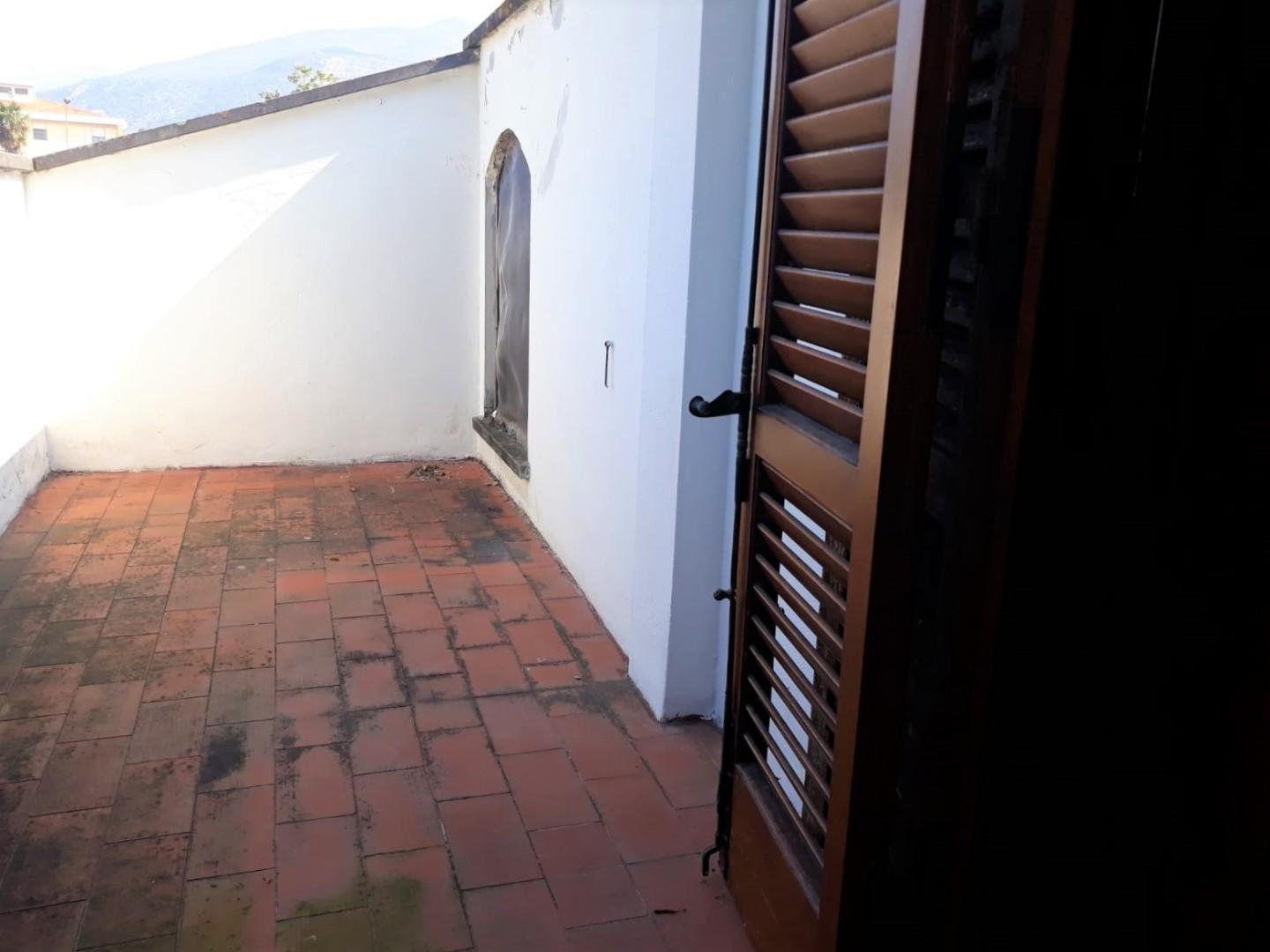 Immagine 21 di Villa in vendita  a Cascina