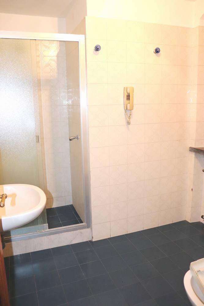 Immagine 17 di Villa in vendita  a Cascina