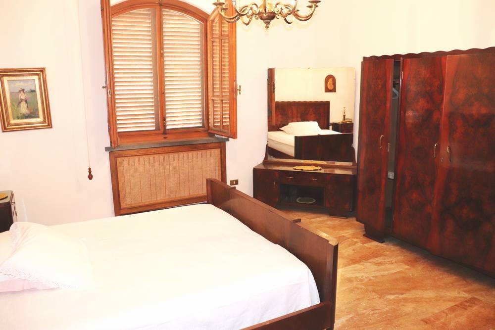 Immagine 10 di Villa in vendita  a Cascina