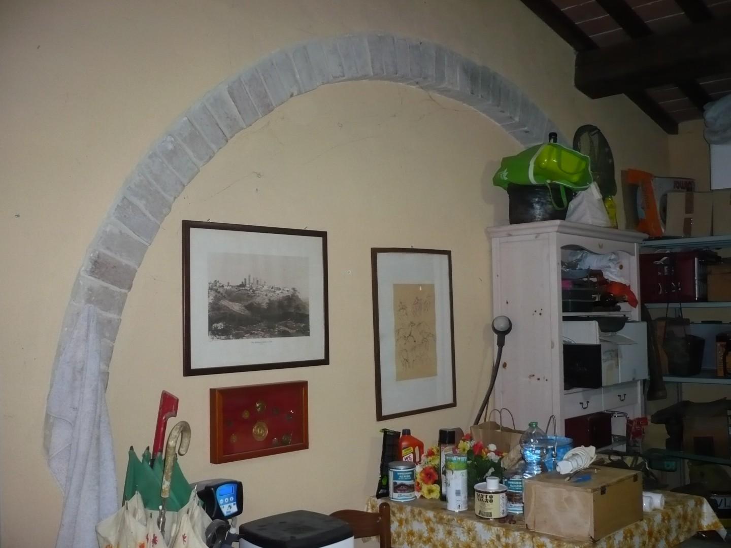 Immagine 13 di Appartamento in vendita  a Colle Di Val D'elsa