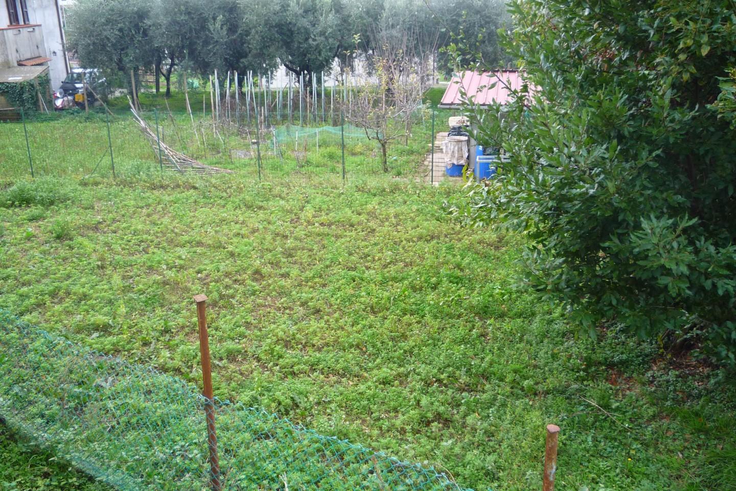 Immagine 39 di Casa bifamiliare in vendita  a Carrara