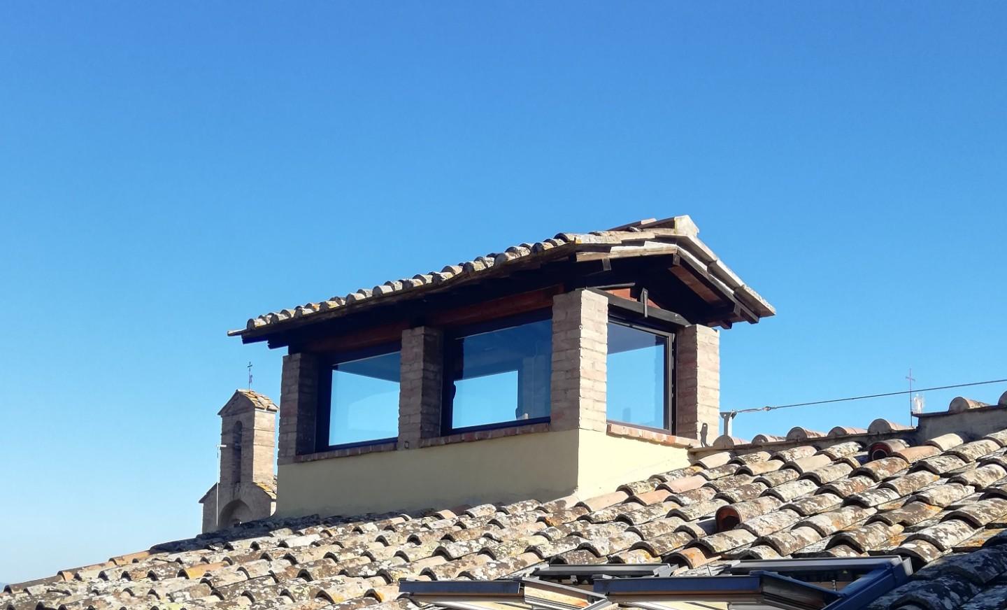 Immagine 12 di Appartamento in vendita  a Siena