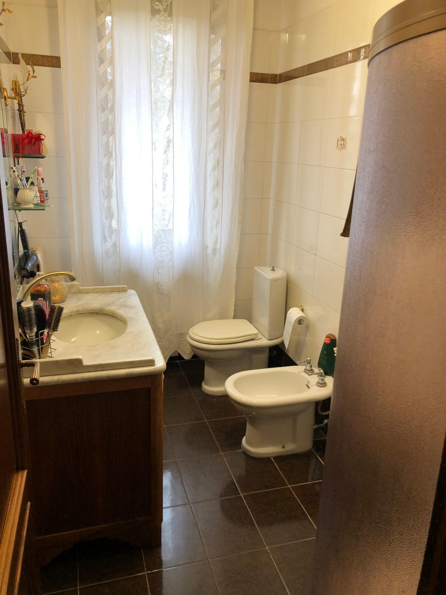 Immagine 36 di Casa indipendente in vendita  a San Giuliano Terme