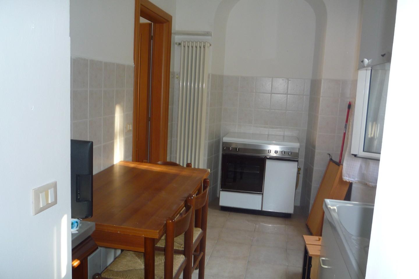 Immagine 8 di Appartamento in vendita  a Carrara