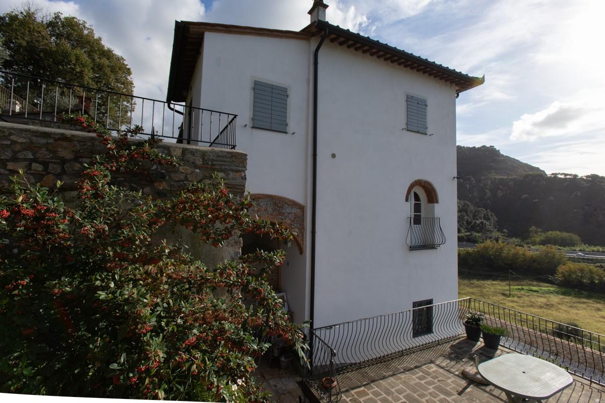 Immagine 12 di Albergo/B&B/Residence in vendita  a Pisa