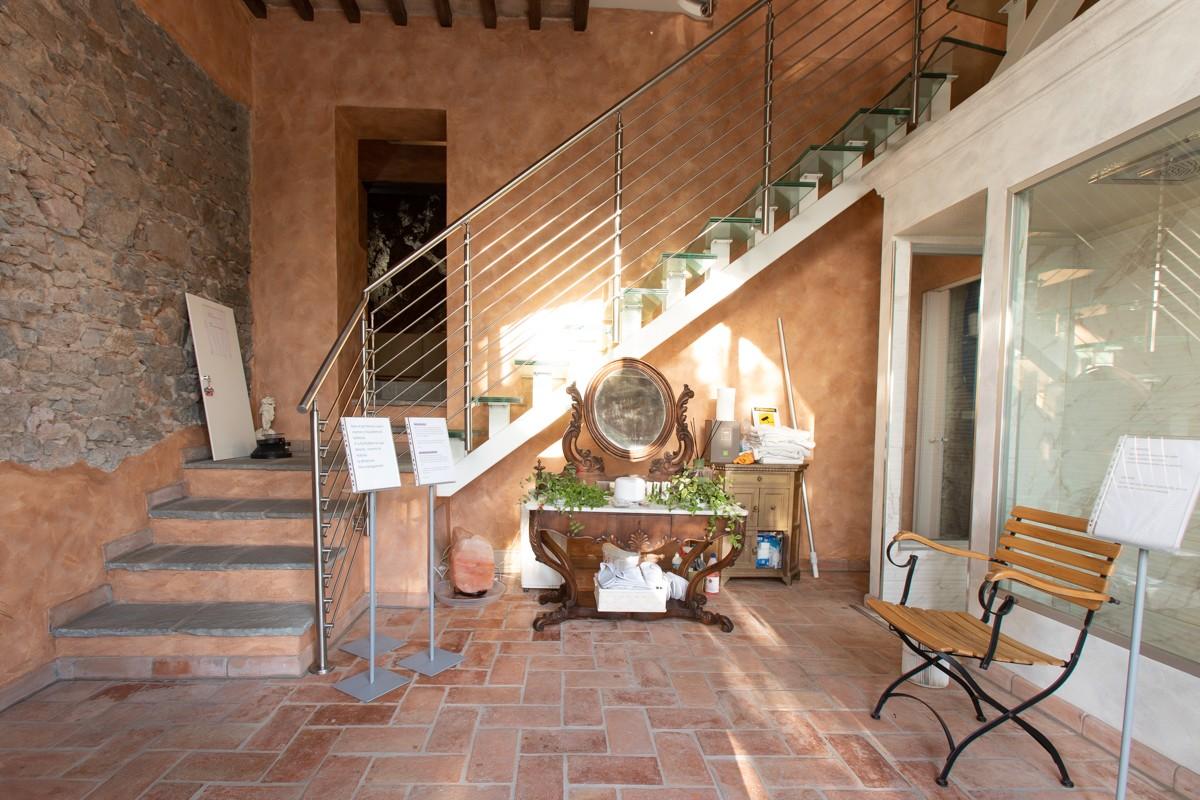 Immagine 66 di Albergo/B&B/Residence in vendita  a Pisa