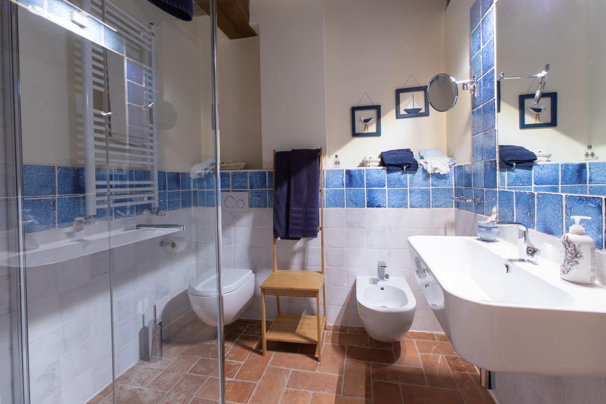 Immagine 33 di Albergo/B&B/Residence in vendita  a Pisa