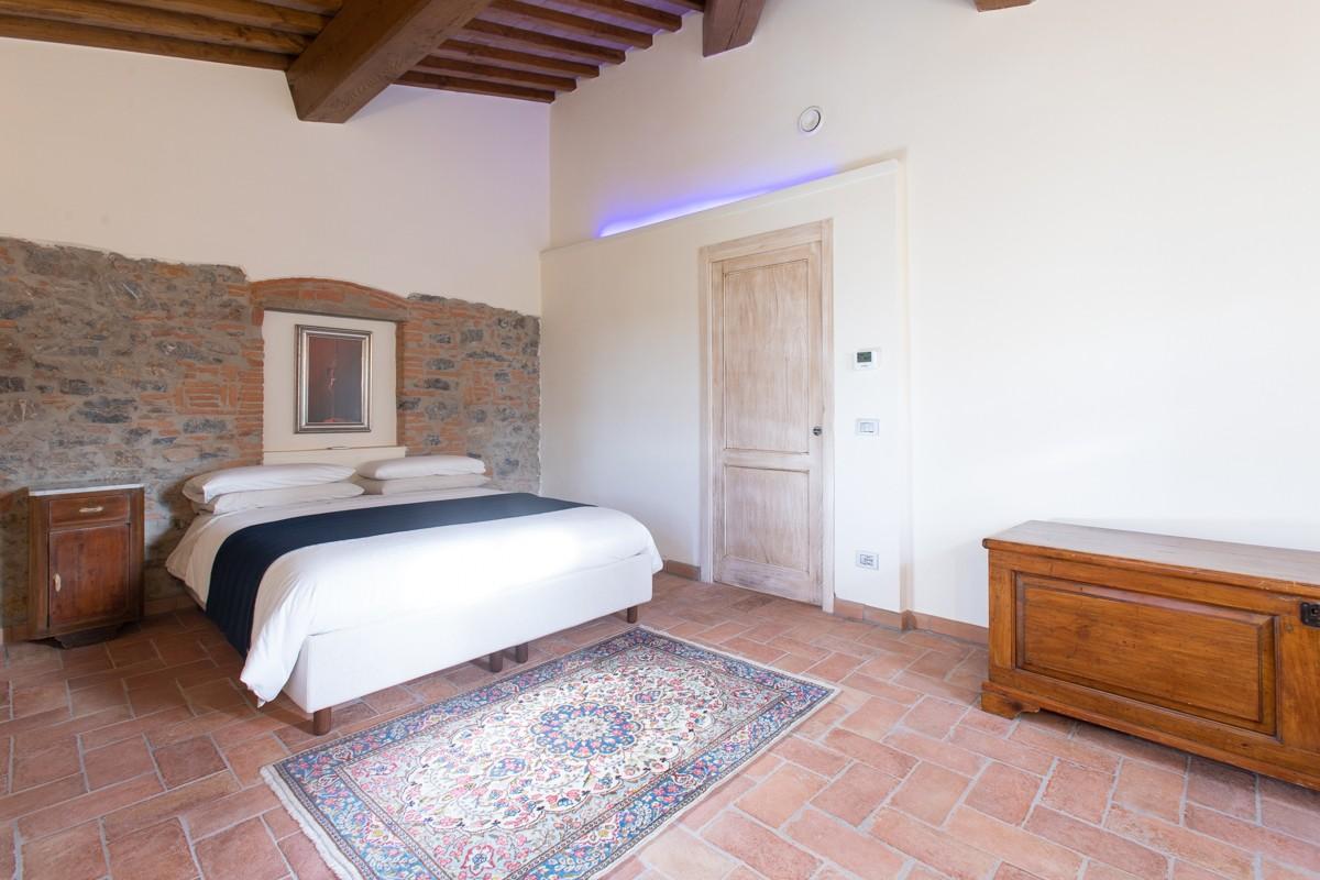 Immagine 40 di Albergo/B&B/Residence in vendita  a Pisa