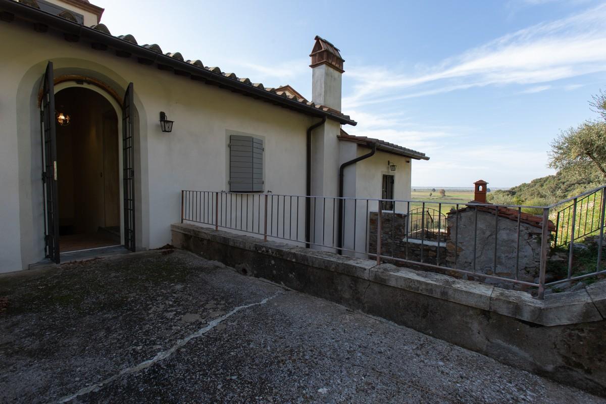 Immagine 55 di Albergo/B&B/Residence in vendita  a Pisa