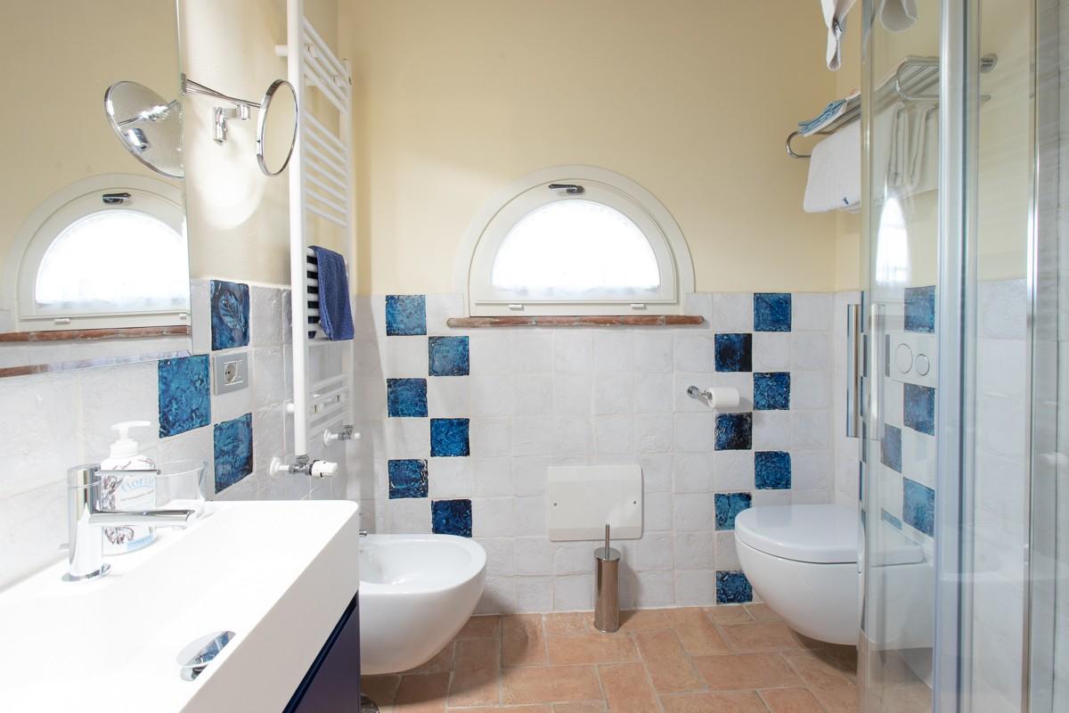 Immagine 36 di Albergo/B&B/Residence in vendita  a Pisa