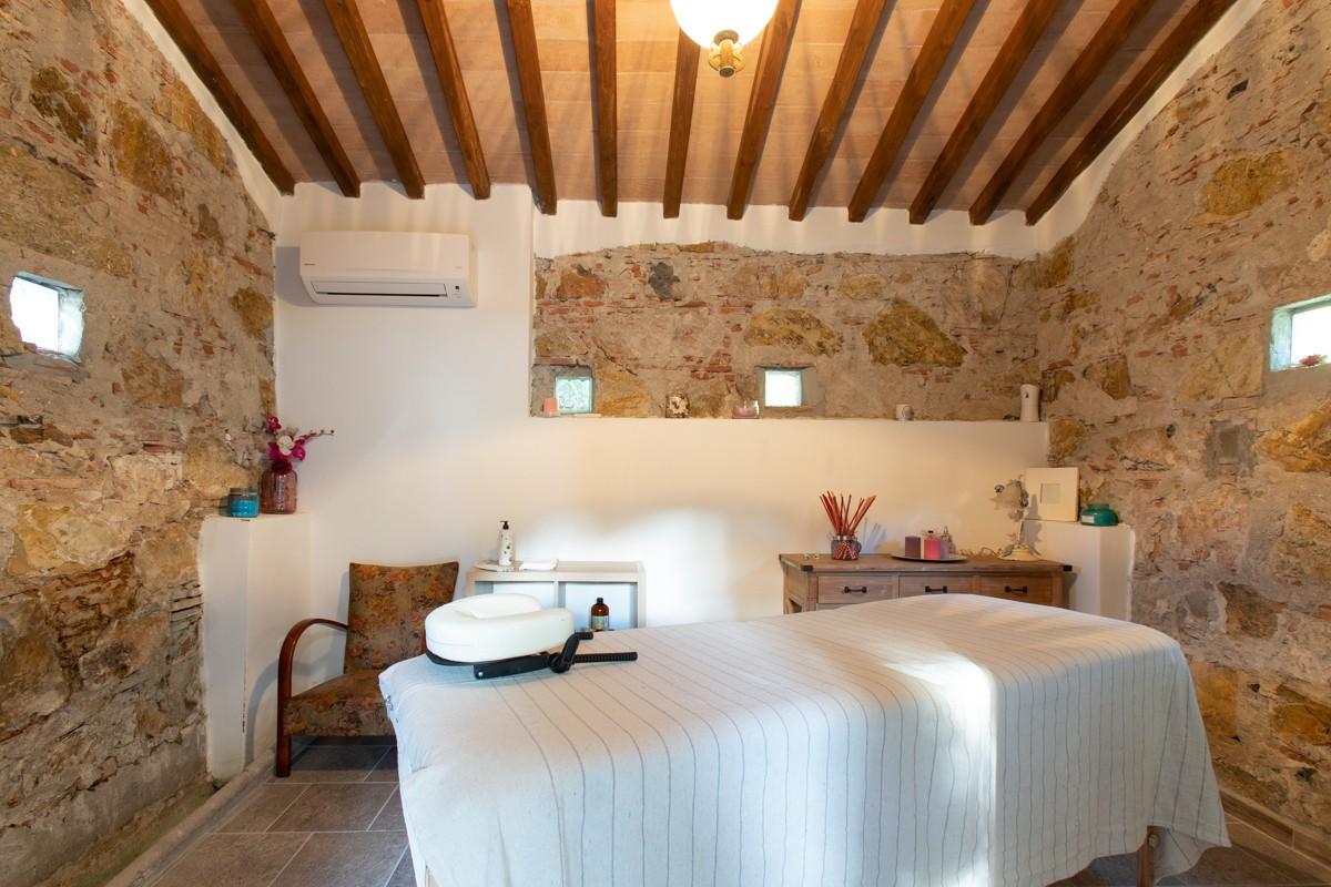 Immagine 5 di Albergo/B&B/Residence in vendita  a Pisa