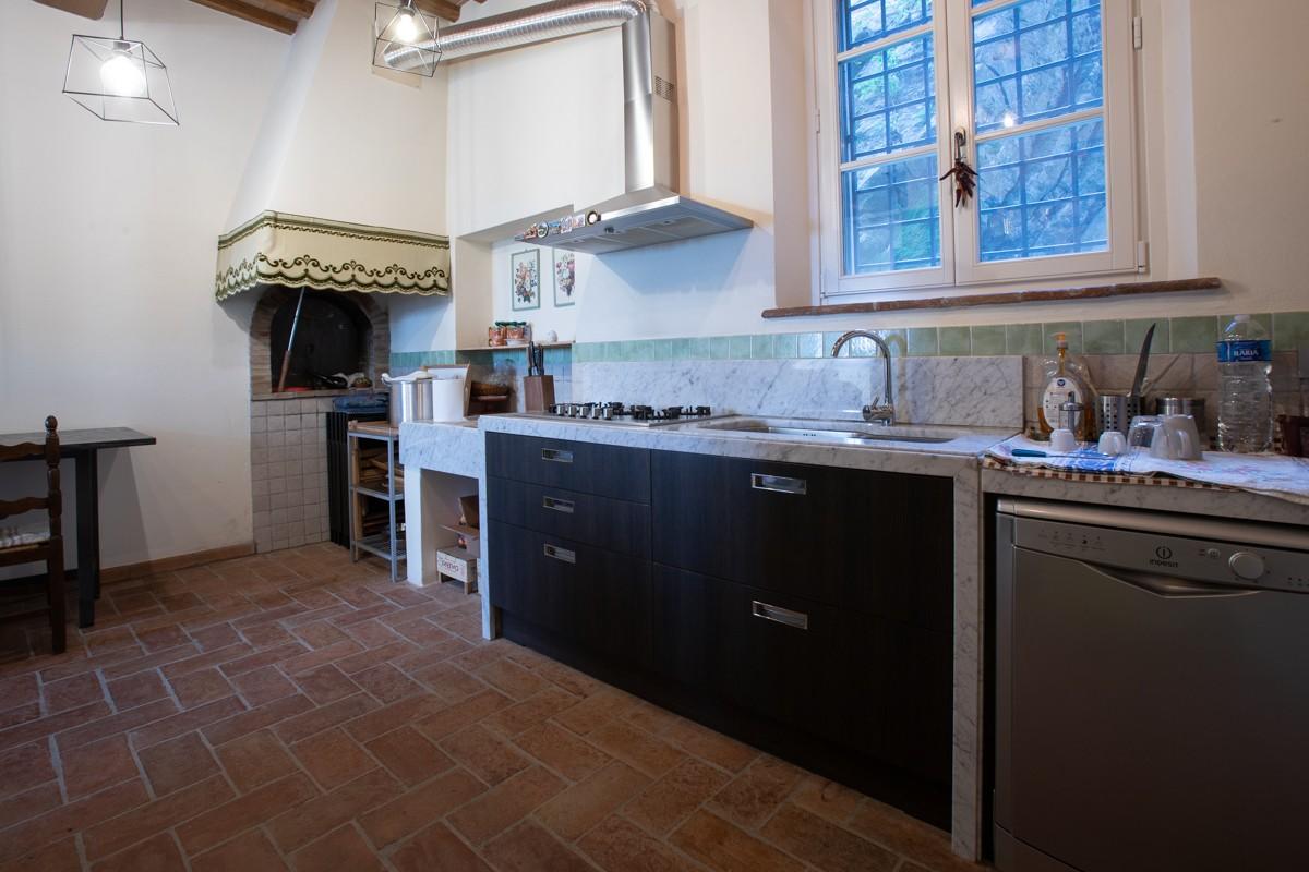 Immagine 26 di Albergo/B&B/Residence in vendita  a Pisa