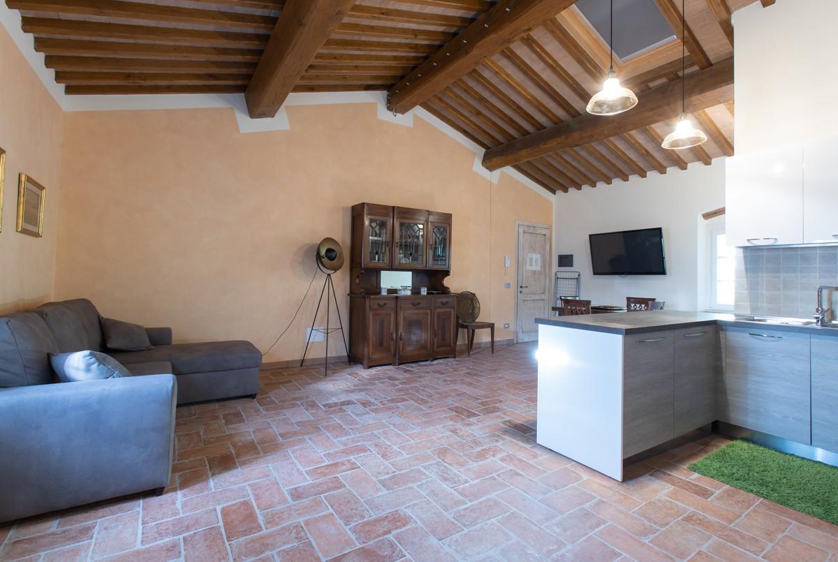 Immagine 47 di Albergo/B&B/Residence in vendita  a Pisa