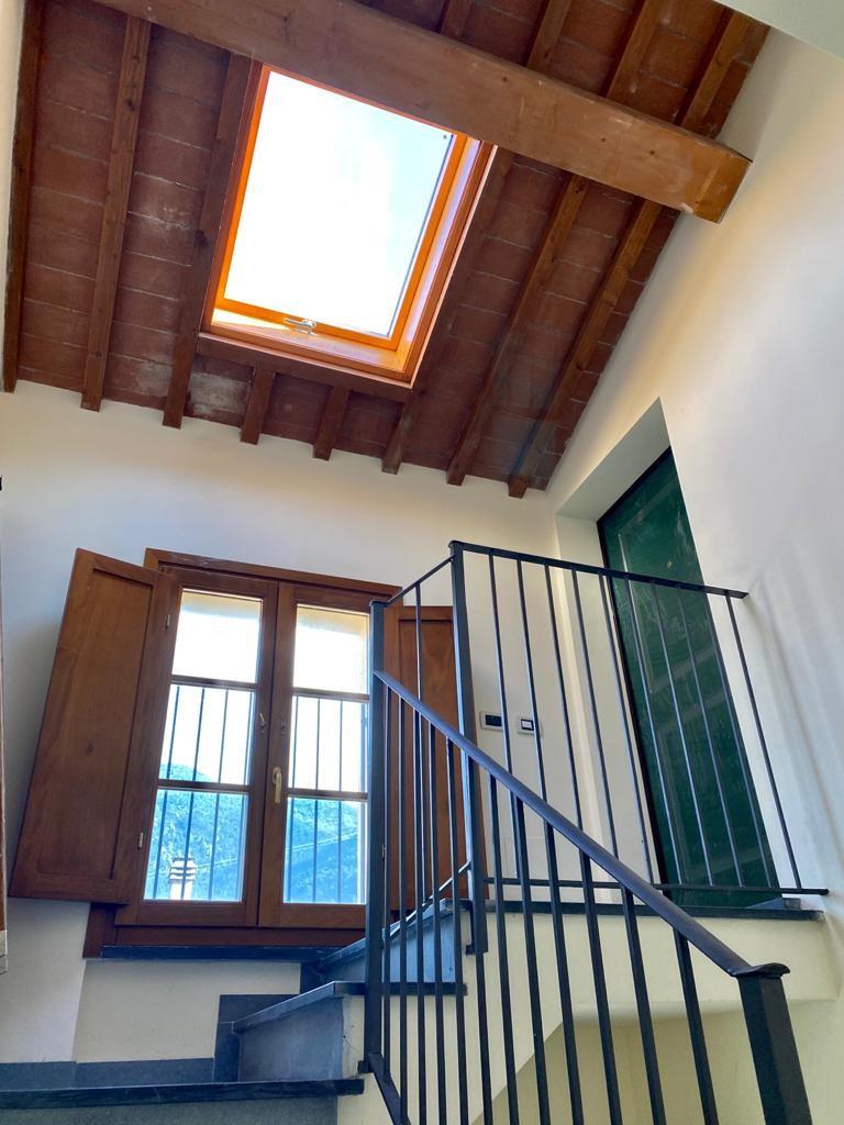 Immagine 13 di Mansarda in vendita  a San Giuliano Terme