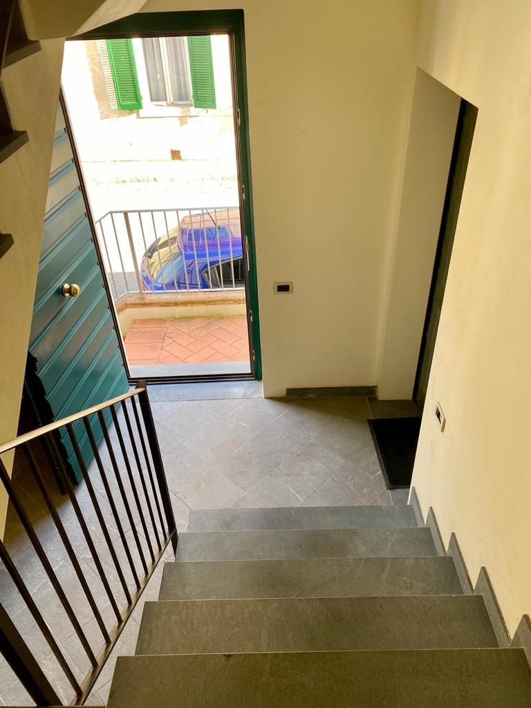 Immagine 16 di Mansarda in vendita  a San Giuliano Terme