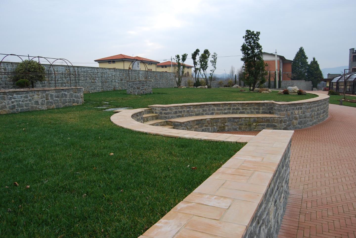 Immagine 55 di Albergo/B&B/Residence in vendita  a Villafranca In Lunigiana