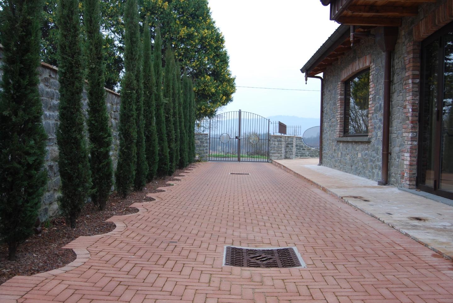 Immagine 41 di Albergo/B&B/Residence in vendita  a Villafranca In Lunigiana