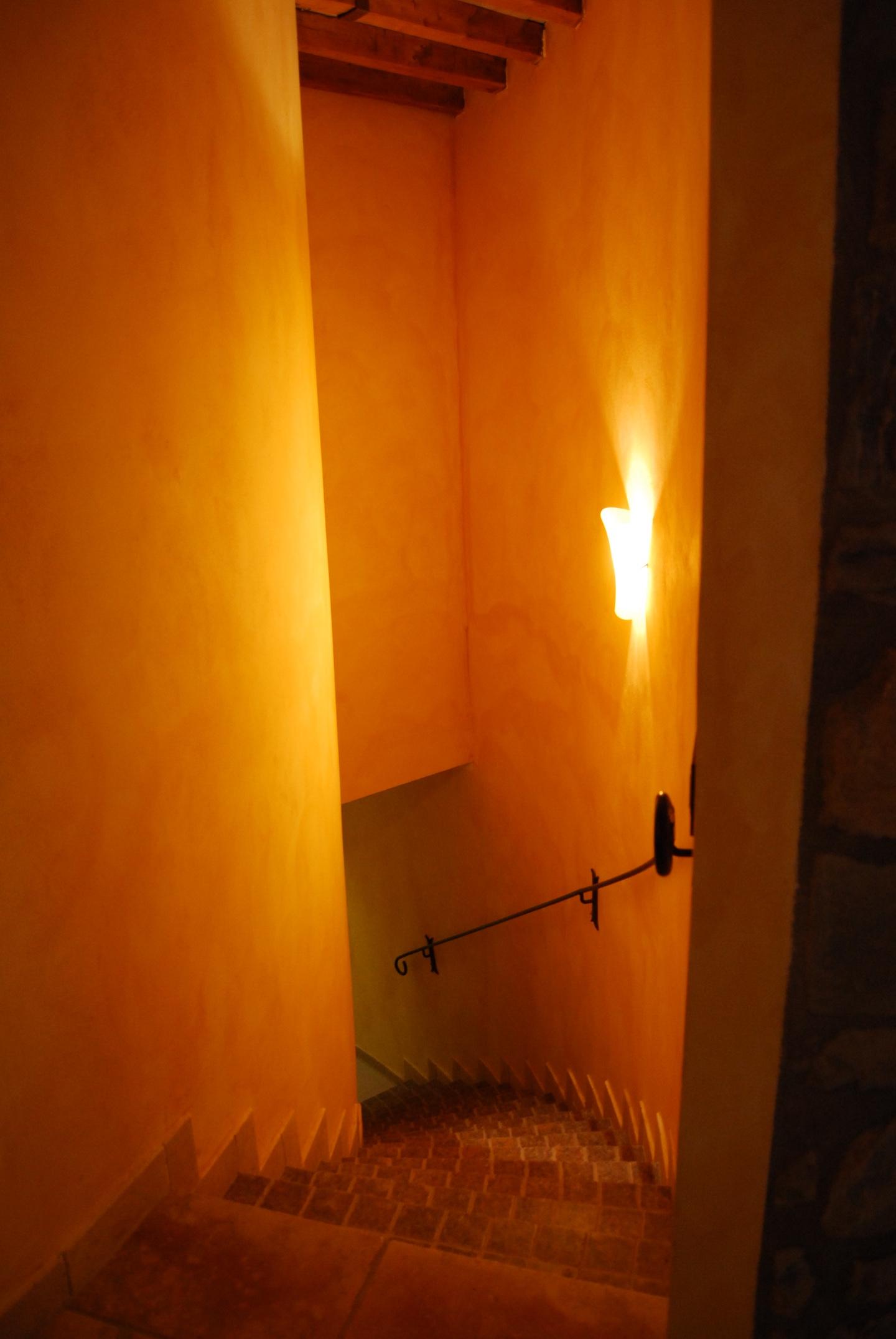 Immagine 30 di Albergo/B&B/Residence in vendita  a Villafranca In Lunigiana