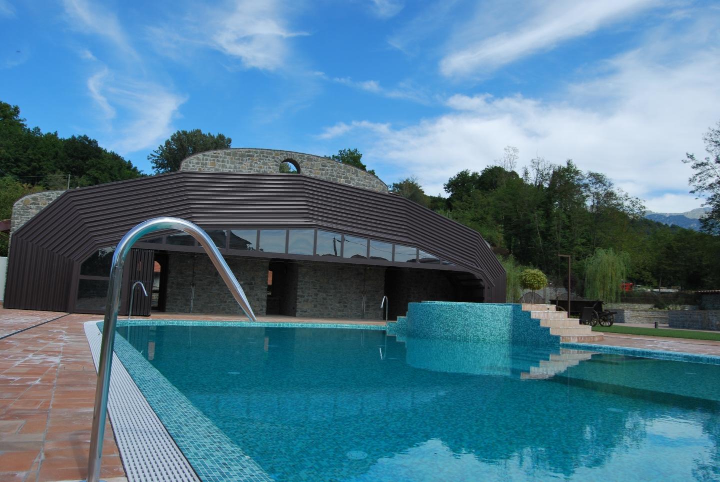 Immagine 5 di Albergo/B&B/Residence in vendita  a Villafranca In Lunigiana