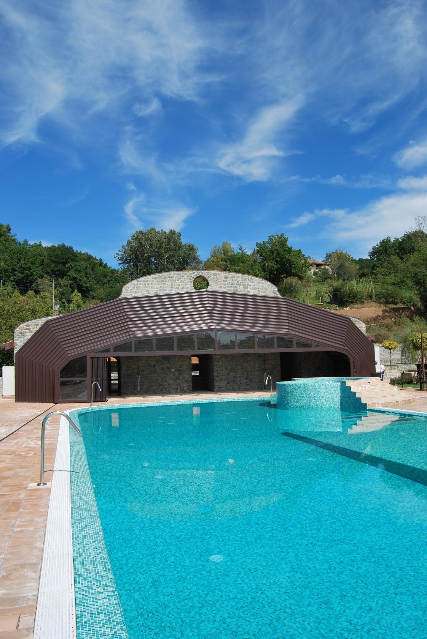 Immagine 11 di Albergo/B&B/Residence in vendita  a Villafranca In Lunigiana