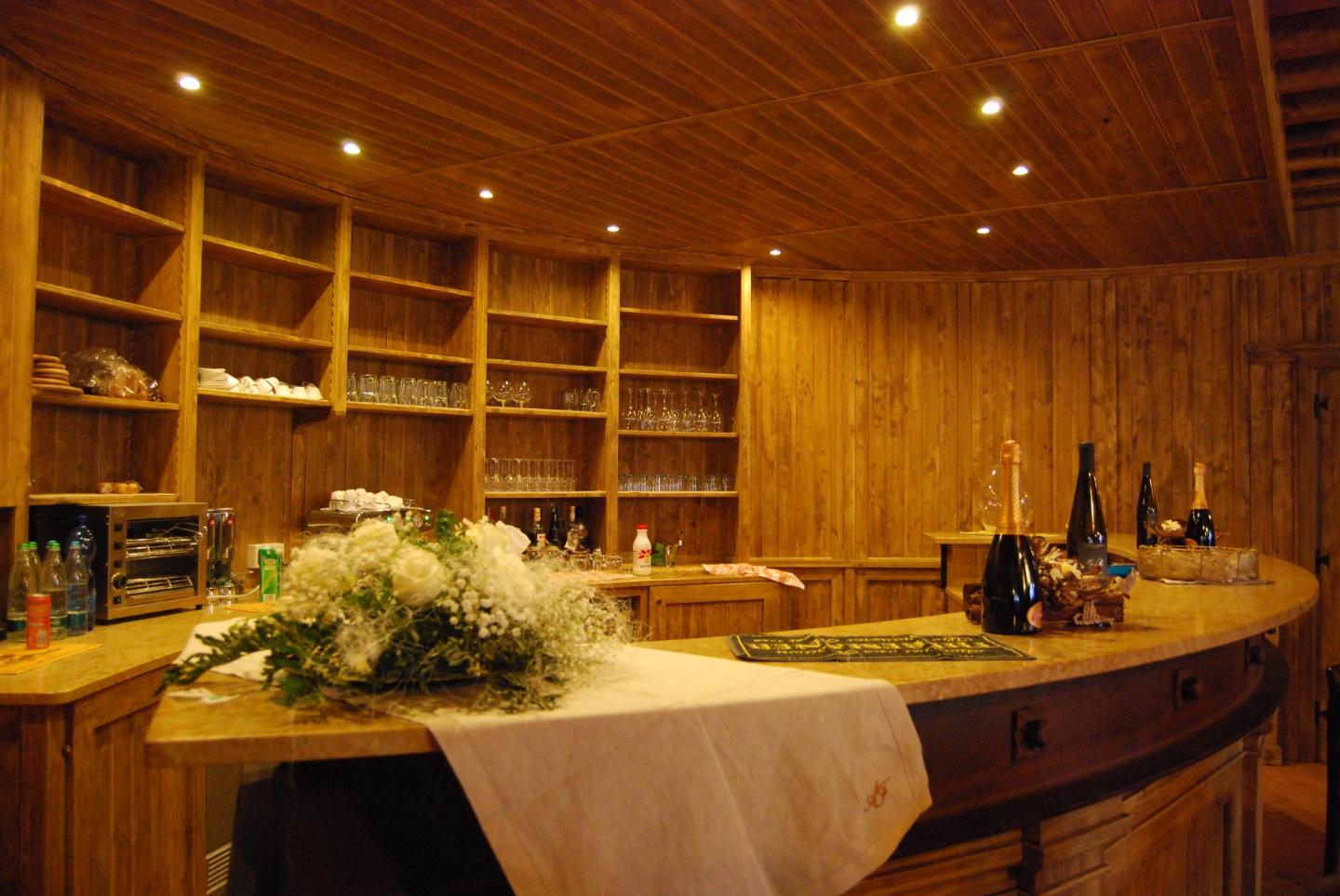 Immagine 29 di Albergo/B&B/Residence in vendita  a Villafranca In Lunigiana