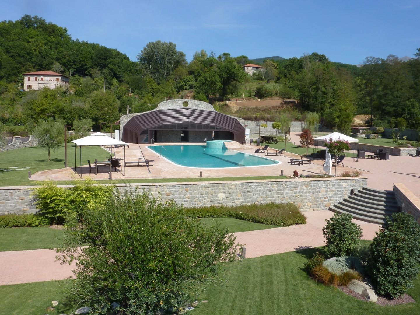 Immagine 3 di Albergo/B&B/Residence in vendita  a Villafranca In Lunigiana