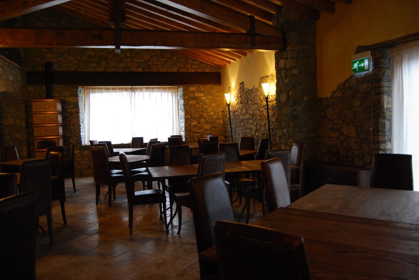 Immagine 38 di Albergo/B&B/Residence in vendita  a Villafranca In Lunigiana