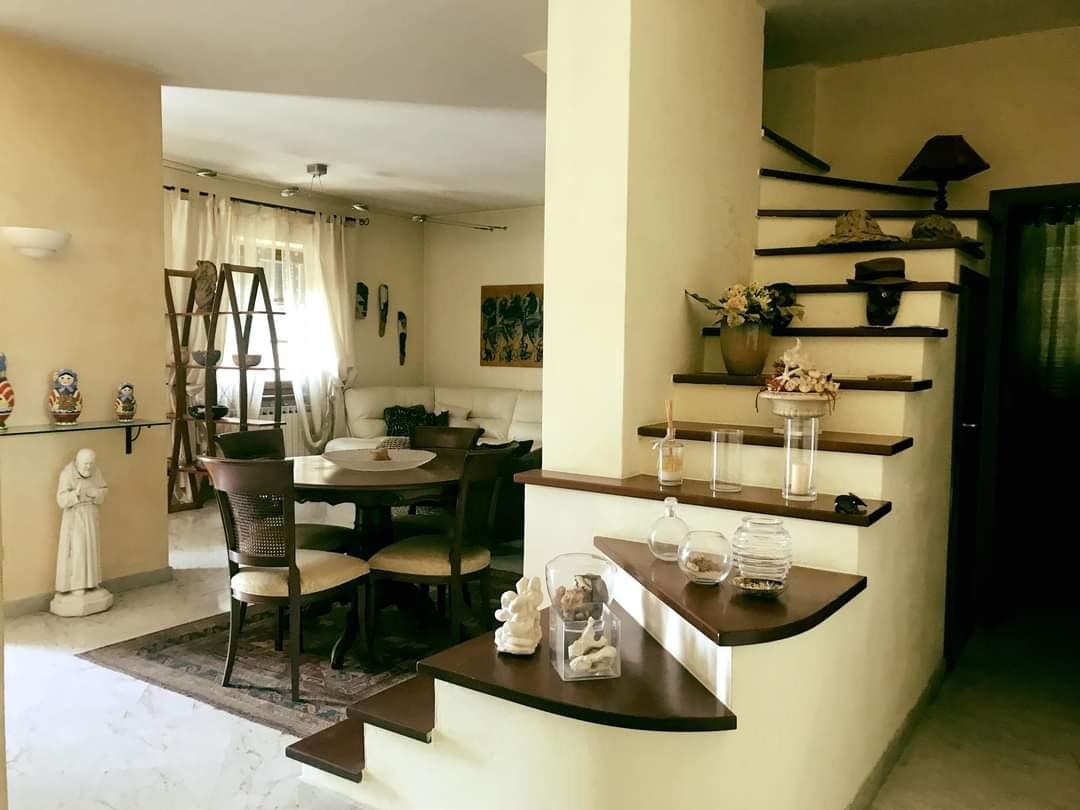 Immagine 7 di Villa in vendita  a Carrara