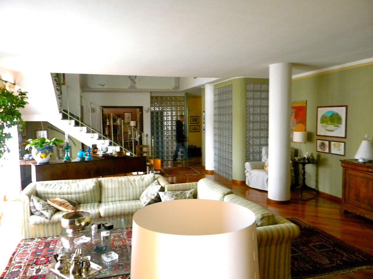 Immagine 16 di Villa in vendita  a San Giuliano Terme