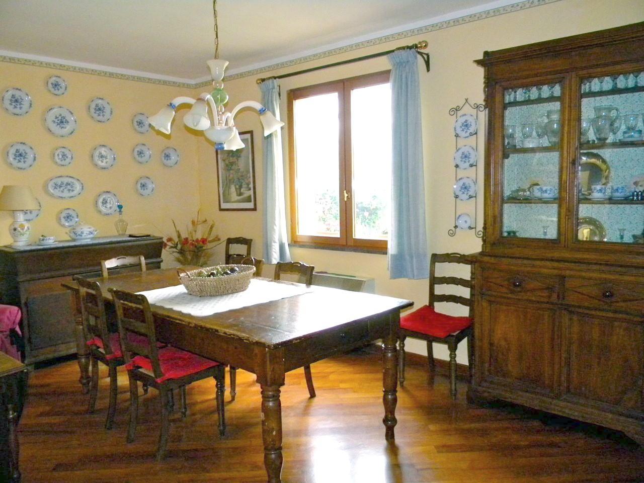 Immagine 19 di Villa in vendita  a San Giuliano Terme